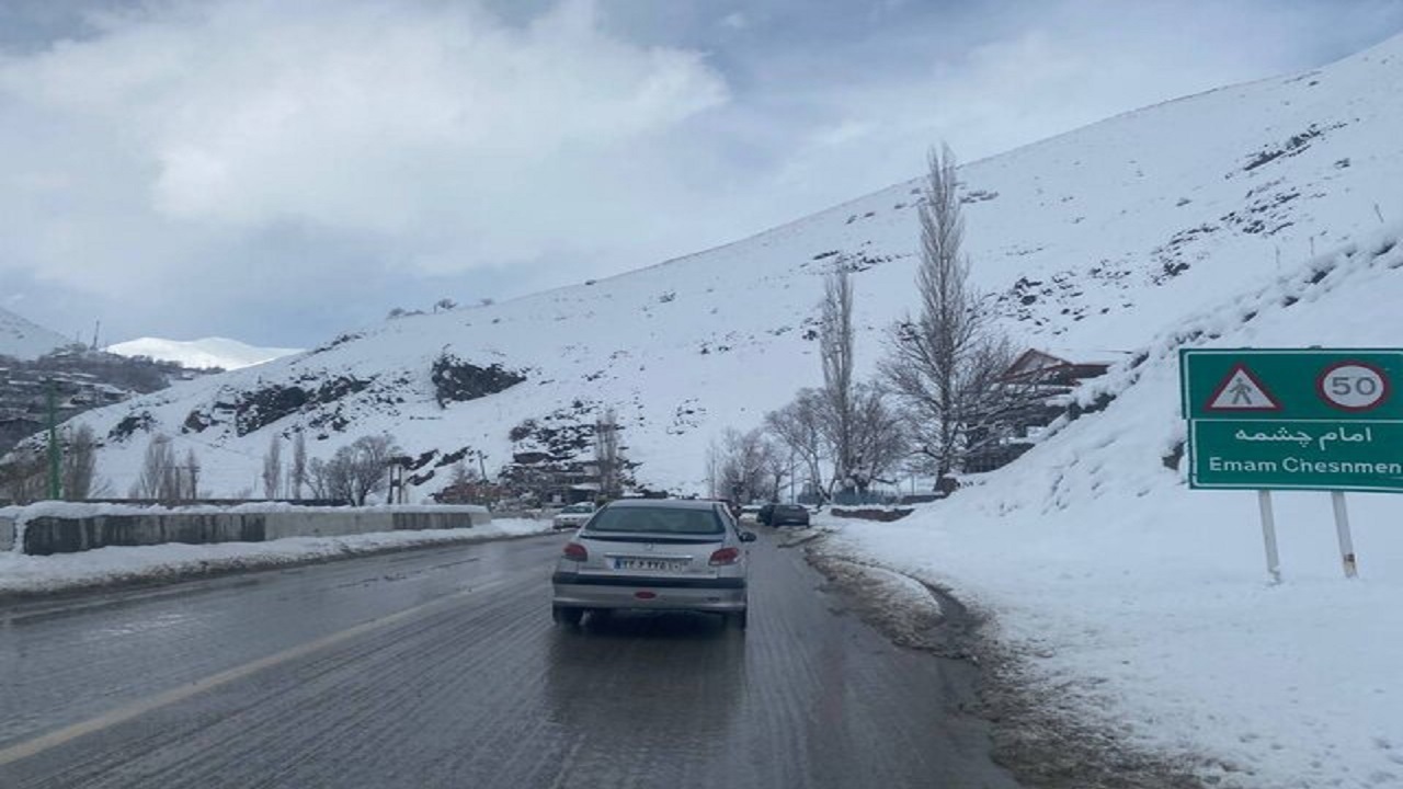 برف، باران و مه در جاده‌های ۹ استان کشور/ اسامی محور‌های مسدود