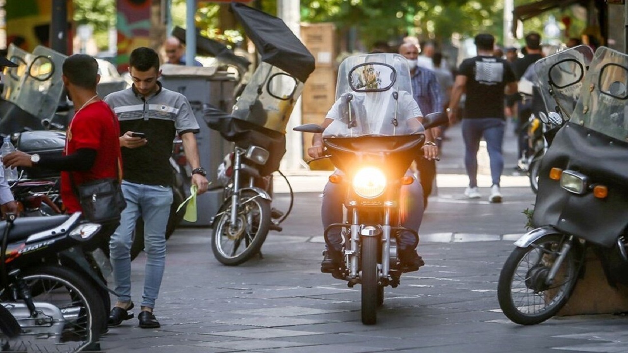 پیاده‌رو‌های شهر ایمن‌سازی می‌شود/ باید در برخی معابر خط ویژه موتورسیکلت ایجاد کنیم