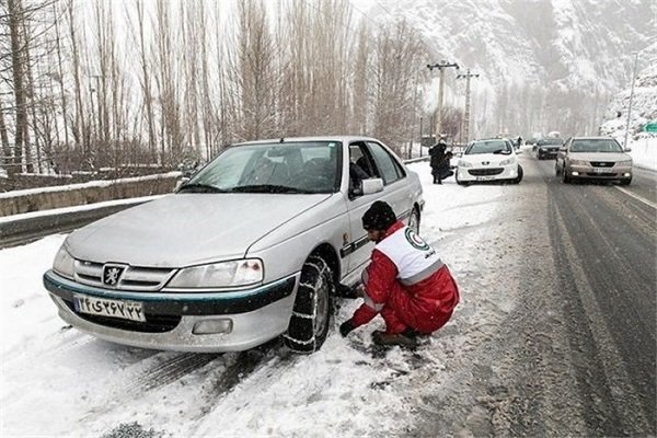 گرفتار شدن تعداد زیادی خودرو در گردنه چری شهرستان کوهرنگ – خبرگزاری مهر | اخبار ایران و جهان