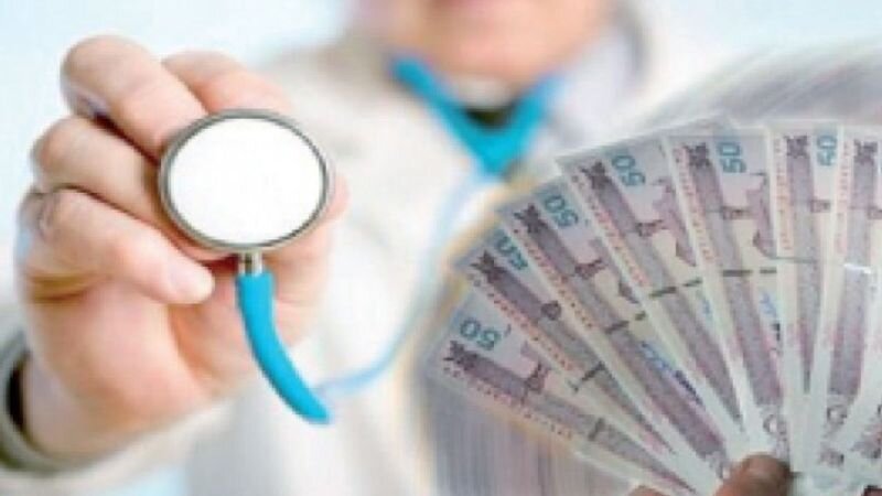 تفاوت درآمد پزشکان و پرستاران ایرانی با همکاران شان در خارج از کشور
