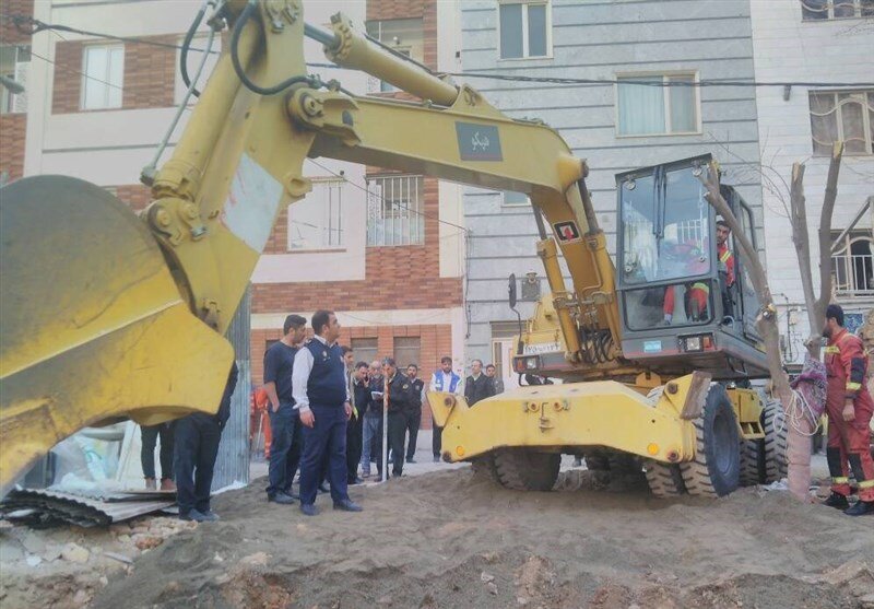 آخرین جزئیات از حادثه مرگبار ریزش ساختمان در تهران/ عکس