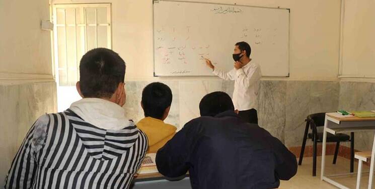 نتایج و نمرات ضعیف در مدارس دولتی