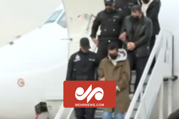 لحظه بازگرداندن ۶ متهم اقتصادی فراری به کشور – خبرگزاری مهر | اخبار ایران و جهان