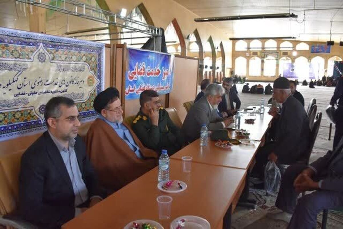 مسئولان قضایی استان کهگیلویه و بویراحمد در نماز جمعه به مشکلات مردم رسیدگی کردند مسئولان قضایی استان کهگیلویه و بویراحمد در نماز جمعه به مشکلات مردم رسیدگی کردند