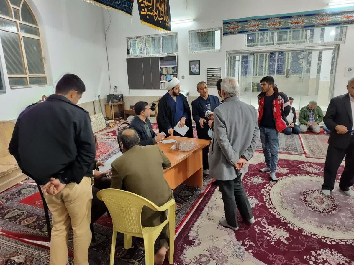 میز خدمت با حضور مسئولان قضایی خرم‌آباد در مسجد امام علی (ع) برگزار شد