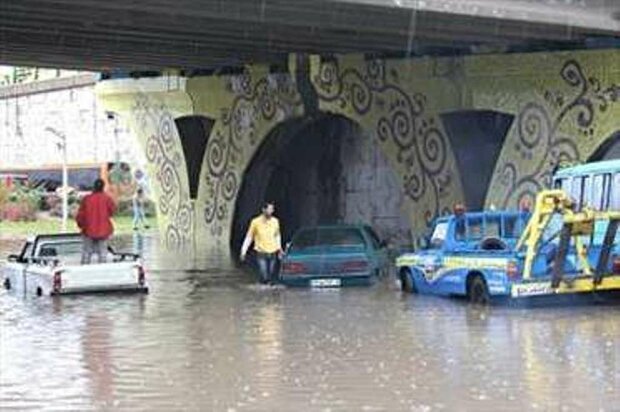 وضعیت کرمانشاه ساعتی قبل بعد از بارش های سنگین