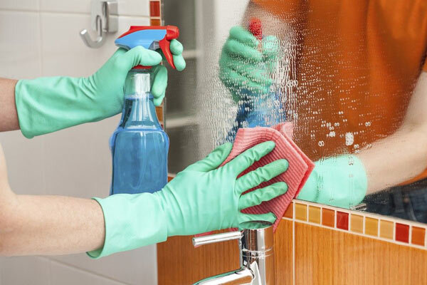 هشدار؛ این علائم نشان دهنده مسمومیت با شوینده‌هاست/ مصرف شیر برای مسمومیت مفید است؟