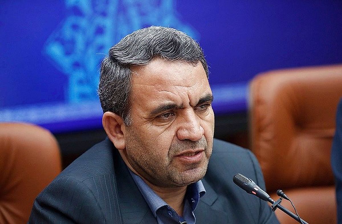 واکنش رئیس سازمان مدارس و مراکز غیردولتی به پایین بودن دریافتی برخی از معلمان/ قانون بازنگری مدارس غیردولتی معلمان را به حق و حقوق خود می‌رساند
