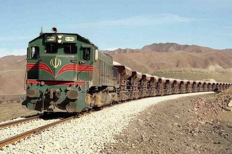 مرگ هولناک زن باردار و کودکش در برخورد قطار مرگ هولناک زن باردار و کودکش در برخورد قطار