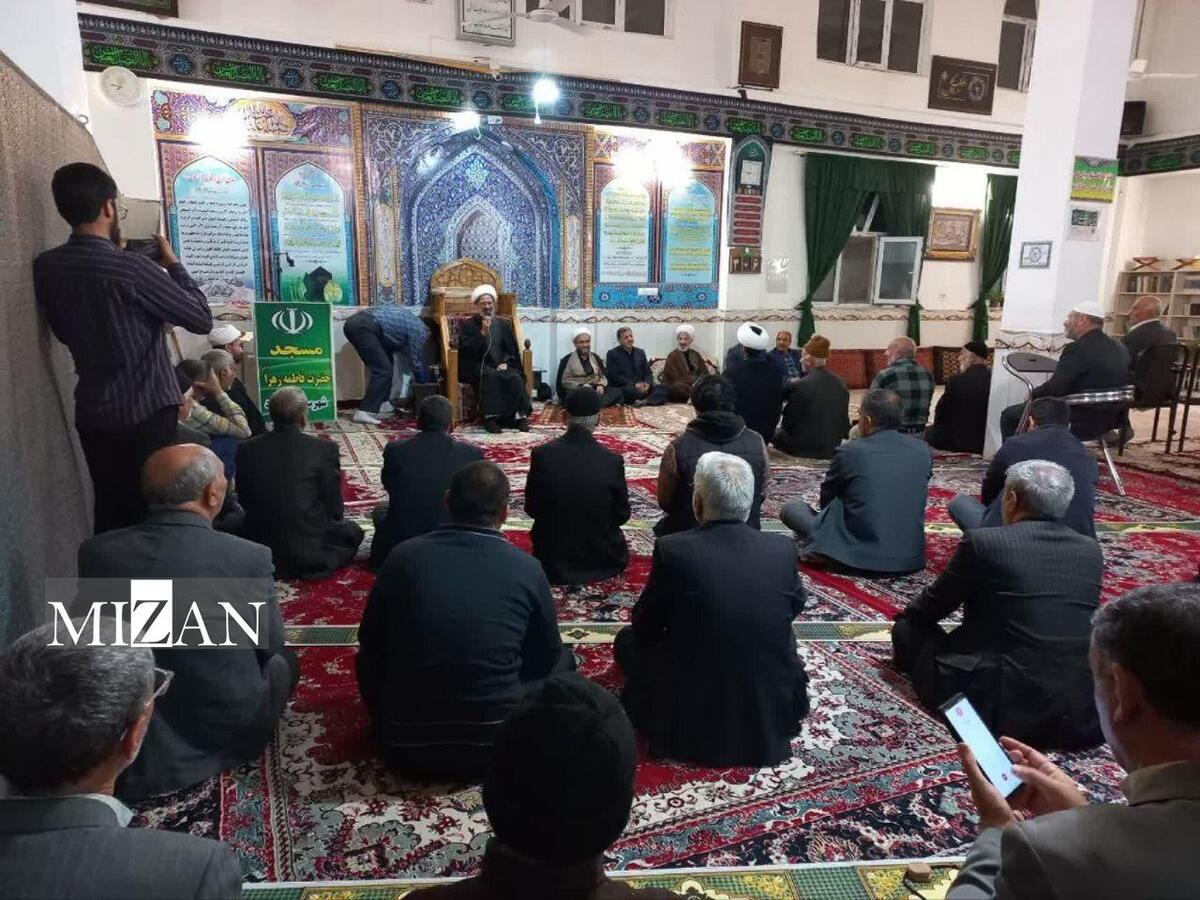 مشکلات محلات را از طریق حضور مسئولان قضایی استان در مساجد پیگیری میکنیم مشکلات محلات را از طریق حضور مسئولان قضایی استان در مساجد پیگیری میکنیم