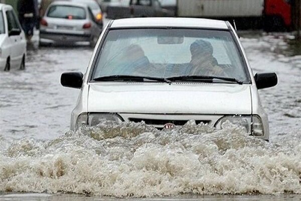 آماده‌باش هلال احمر در این استان/ شروع عملیات امدادرسانی همزمان با جاری شدن سیل