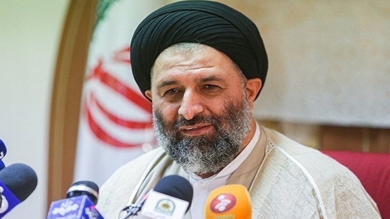 هنر ما می‌توانیم باید در انقلاب اسلامی جریان داشته باشد