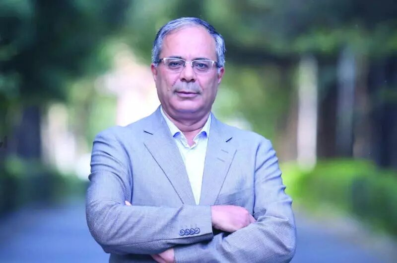 بازنشسته کردن استاد جامعه‌شناسی وقتی که مشغول برگزاری مصاحبه داوطلبان دکترا بود/ «این شتاب‌زدگی با برگزاری انتخابات رابطه ای دارد؟»