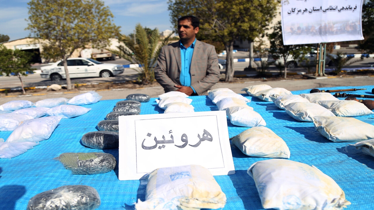 انتقال هروئین در پوشش مرسوله پستی از طریق راه آهن ناکام ماند