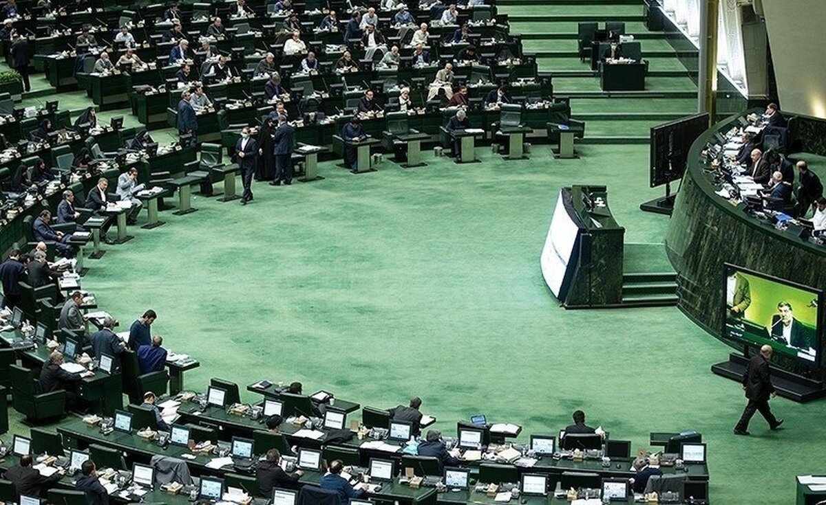مخالفان وزیر پیشنهادی علوم| برنامه سیمایی صراف هیچ اولویت مشخصی ندارد؛ از شما درباره محور مقاوت، حوادث سال ۸۸ و ۱۴۰۱ موضع‌گیری ندیدیم