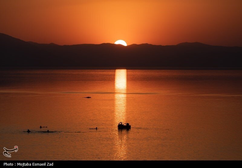 دریاچه‌ای که همچنان مقاومت می‌کند/ عکس
