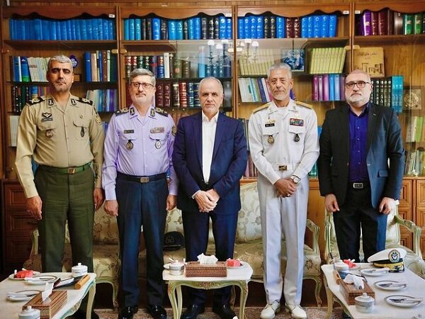 قدردانی وزیر دادگستری از فرمانده ارتش برای ایجاد امنیت در کشور – خبرگزاری مهر | اخبار ایران و جهان