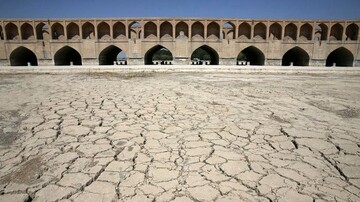 ایران دچار تنش‌های روزافزون اجتماعی در حوزه آب است/ اسناد برنامه‌ریزی برای آب اجرایی نمی‌شوند/ آلمان ۵۰ برابر ایران از آب بهره‌وری دارد
