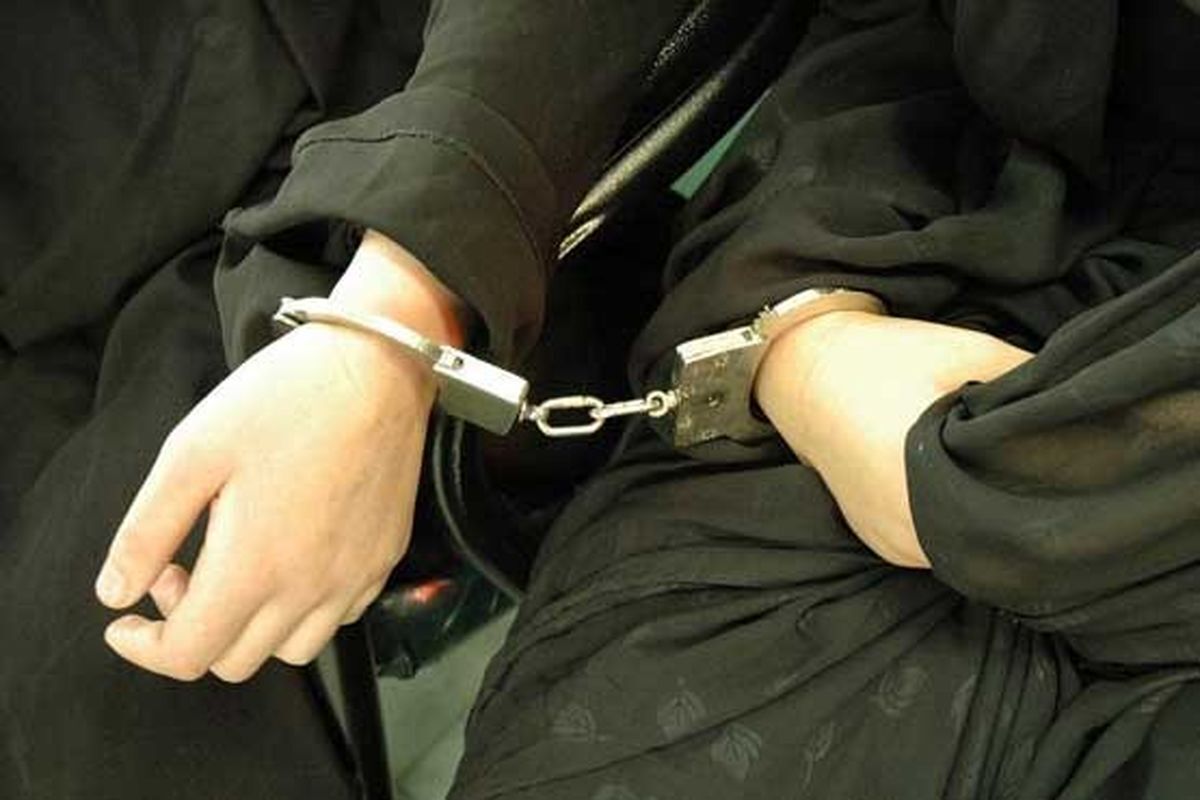 دستگیری خانم بدپوشش در درگیری با آمر به معروف – تابناک دستگیری خانم بدپوشش در درگیری با آمر به معروف – تابناک