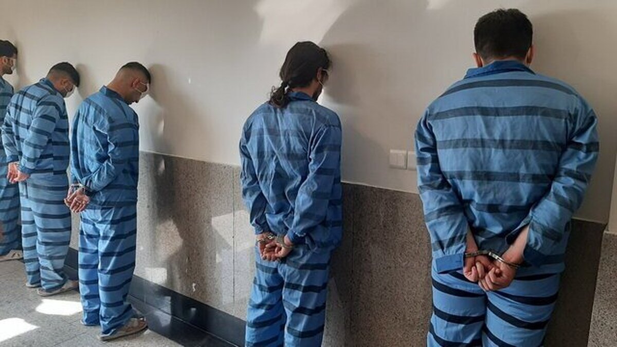 گروگانگیری در انگلیس سرقت ۳۰۰ هزار دلاری در تهران گروگانگیری در انگلیس سرقت ۳۰۰ هزار دلاری در تهران