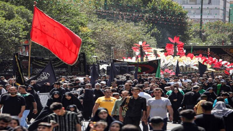 مشهد در سوگ امام مهربانیها مشهد در سوگ امام مهربانیها
