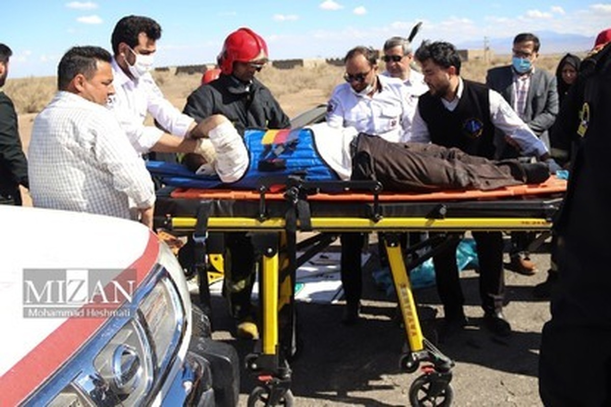واژگونی مینیبوس ۱۰ مصدوم برجای گذاشت واژگونی مینیبوس ۱۰ مصدوم برجای گذاشت