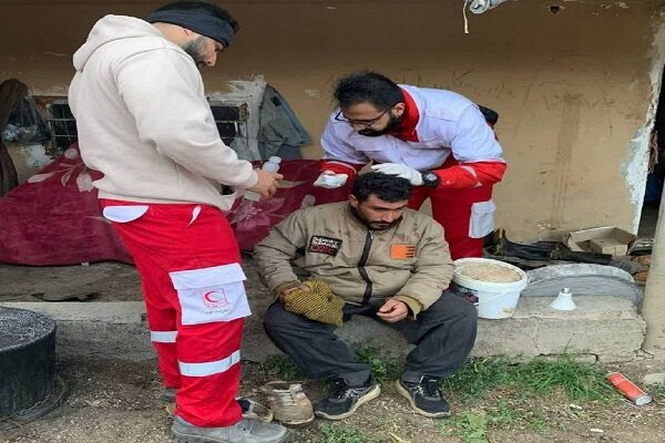 نجات چوپان مجروح از ارتفاعات جنگل ابر – خبرگزاری مهر | اخبار ایران و جهان
