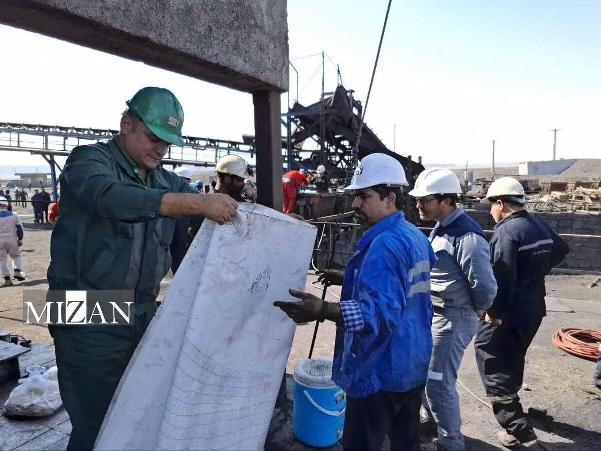 بازرس کل استان خراسان جنوبی در محل حادثه معدن زغال سنگ معدنجو طبس حضور یافت/ نظارت بر نحوه خدمات رسانی بازرس کل استان خراسان جنوبی در محل حادثه معدن زغال سنگ معدنجو طبس حضور یافت/ نظارت بر نحوه خدمات رسانی