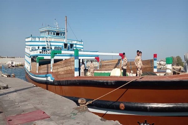 شناور حامل ۲۵۰۰ دستگاه تلویزیون خارجی قاچاق توقیف شد – خبرگزاری مهر | اخبار ایران و جهان