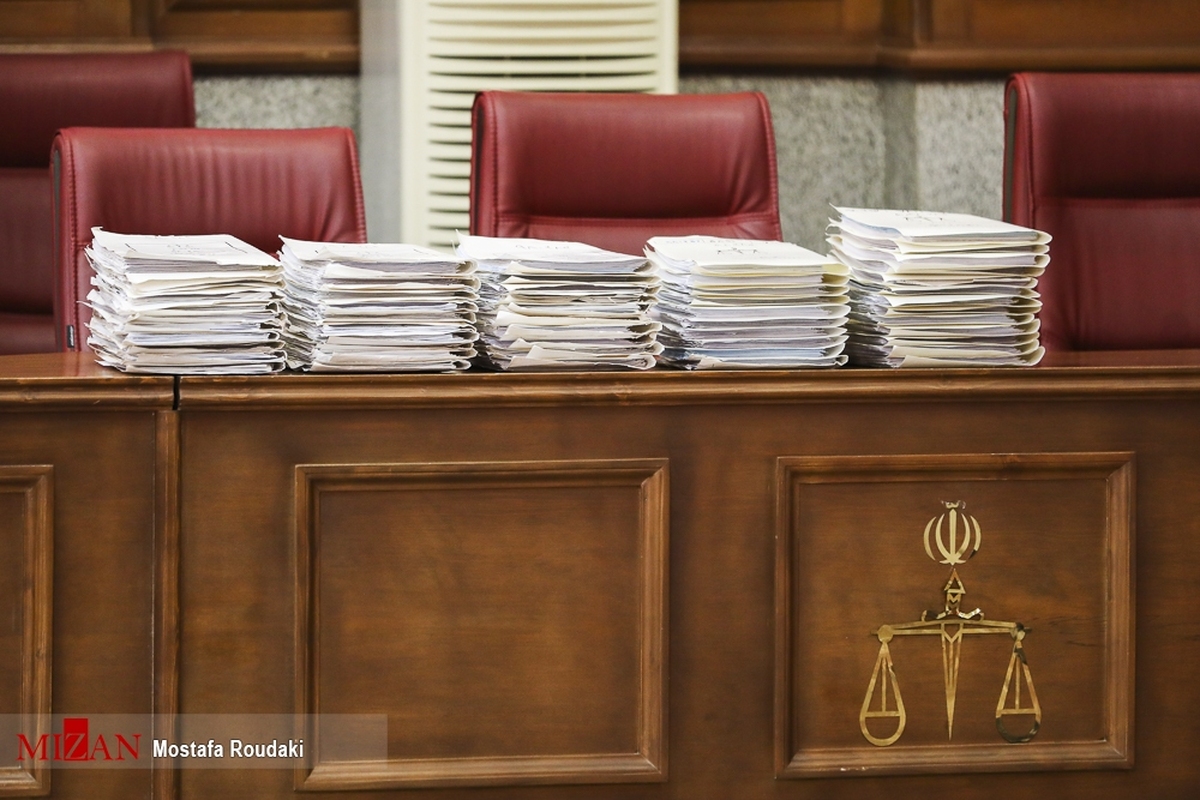 صدور حکم محکومیت متهمان حقیقی و حقوقی پرونده عدم رفع تعهدات ارزی ۳۰ میلیون یورویی/ متهمان به پرداخت ۱۷ هزار میلیارد تومان جزای نقدی محکوم شدند صدور حکم محکومیت متهمان حقیقی و حقوقی پرونده عدم رفع تعهدات ارزی ۳۰ میلیون یورویی/ متهمان به پرداخت ۱۷ هزار میلیارد تومان جزای نقدی محکوم شدند