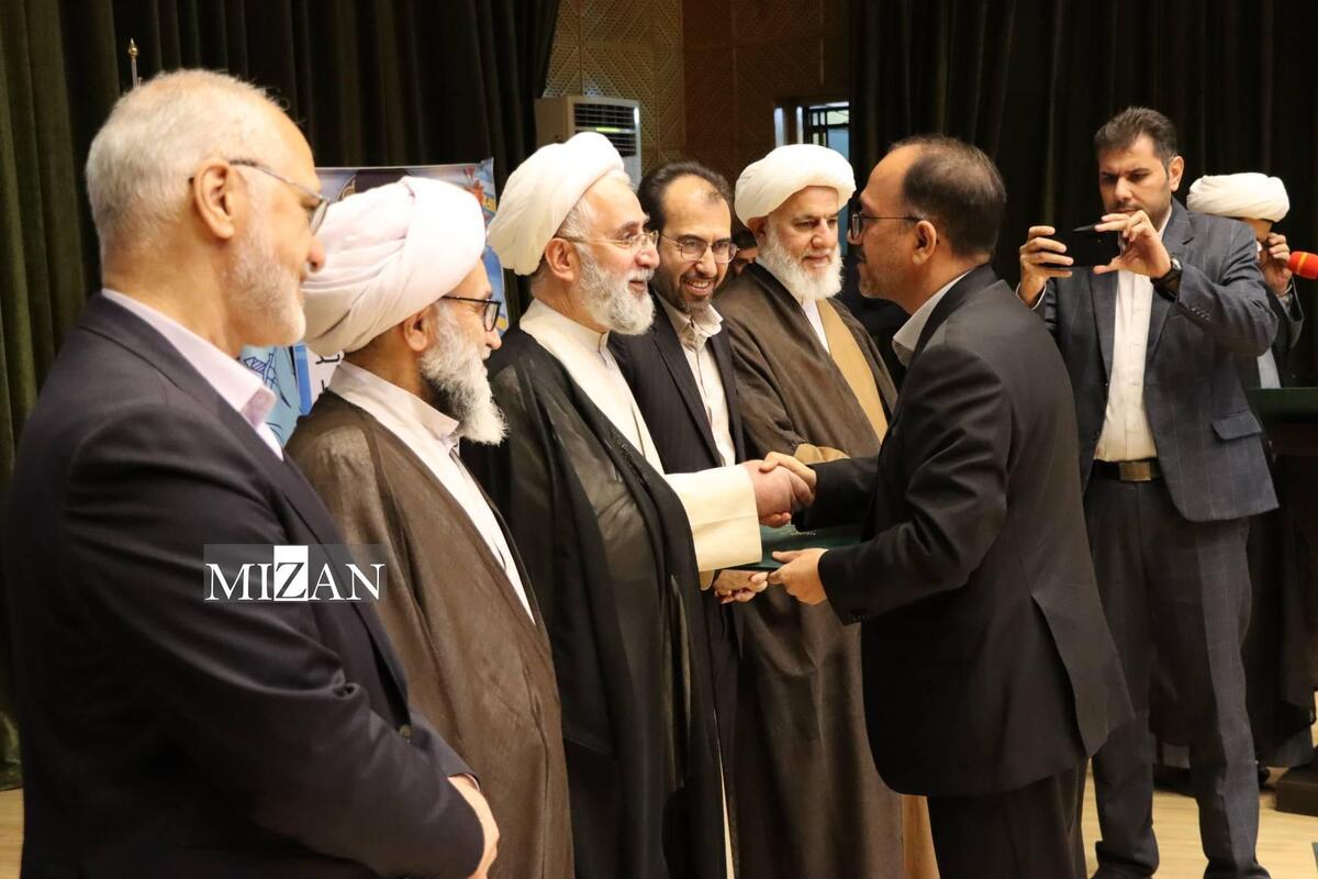 عمل به وظایف قانونی مسئولان موجب انسجام در جامعه می‌شود