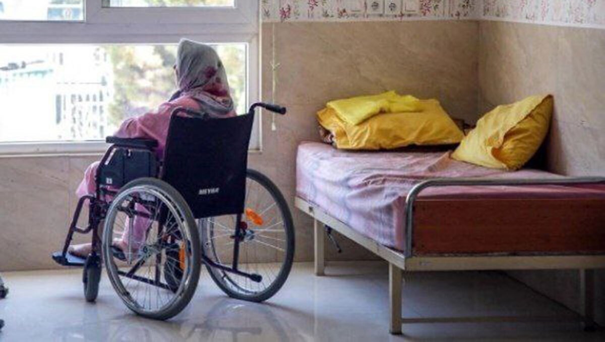 گزارش میدانی از مراکز نگهداری سالمندان؛ ماهی ۱۴ تا ۱۸ میلیون، وی آی پی ۳۳ میلیون تومان! / جای خالی مراکز دولتی نگهداری از سالمندان در کل کشور گزارش میدانی از مراکز نگهداری سالمندان؛ ماهی ۱۴ تا ۱۸ میلیون، وی آی پی ۳۳ میلیون تومان! / جای خالی مراکز دولتی نگهداری از سالمندان در کل کشور
