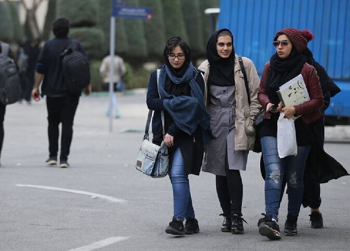 اعتراض دانشجویان به افزایش نجومی شهریهها اعتراض دانشجویان به افزایش نجومی شهریهها