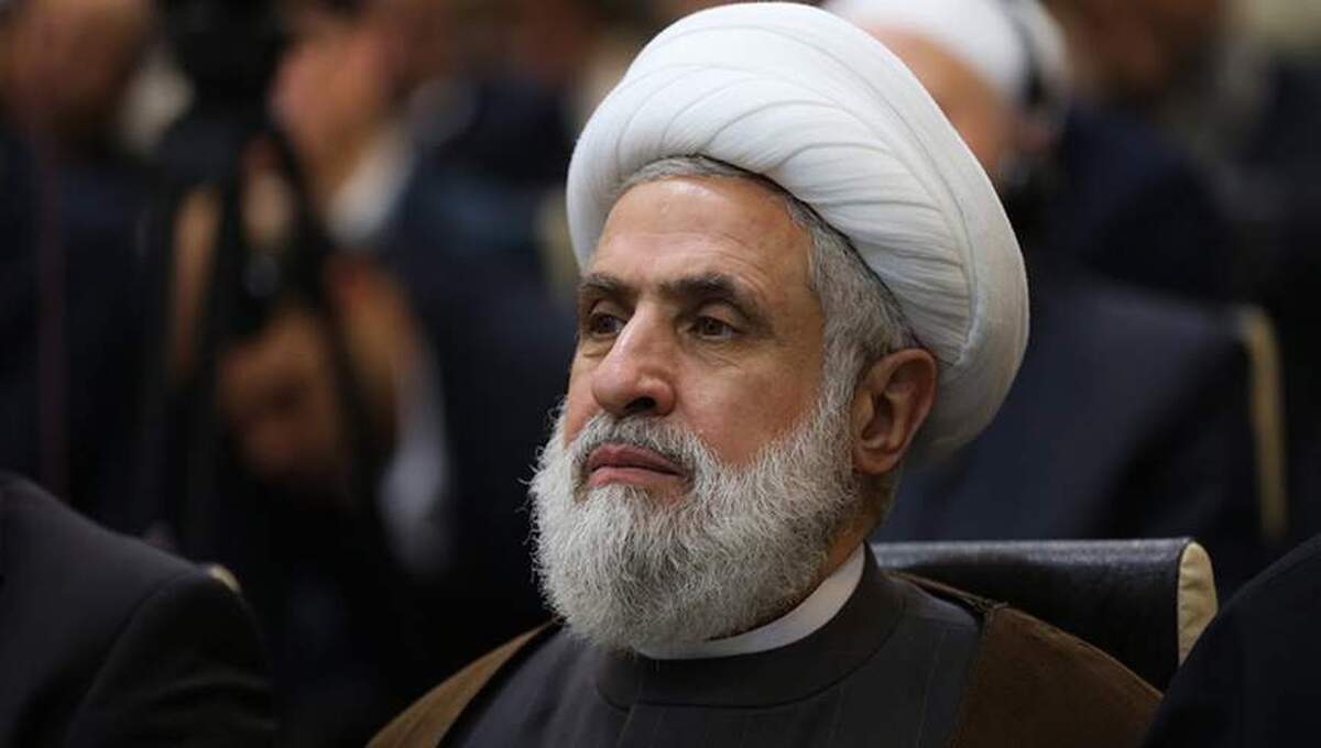 دبیر کل جدید حزب‌الله در حرم امام رضا «ع» (تصویر)