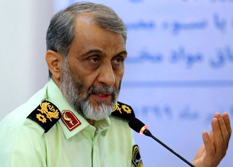 اتباع غیرمجاز را به پلیس گزارش دهید
