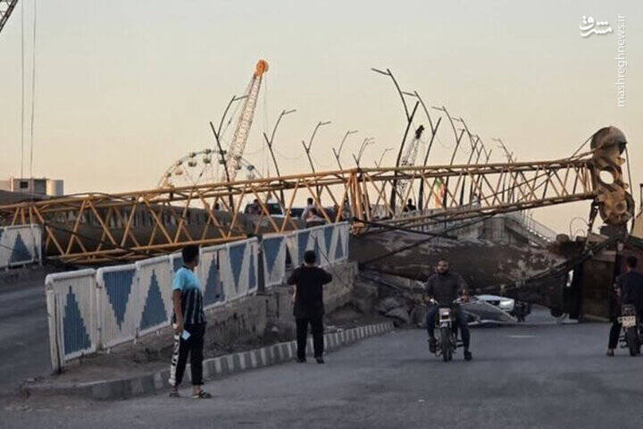 سقوط جرثقیل بر روی پل خرمشهر سقوط جرثقیل بر روی پل خرمشهر