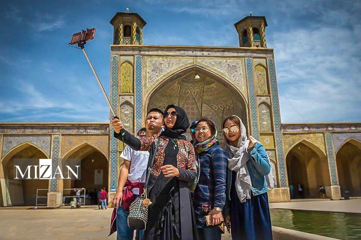 ثبت الکترونیکی ورود و خروج گردشگران خارجی اقدامی قابل تحسین است ثبت الکترونیکی ورود و خروج گردشگران خارجی اقدامی قابل تحسین است
