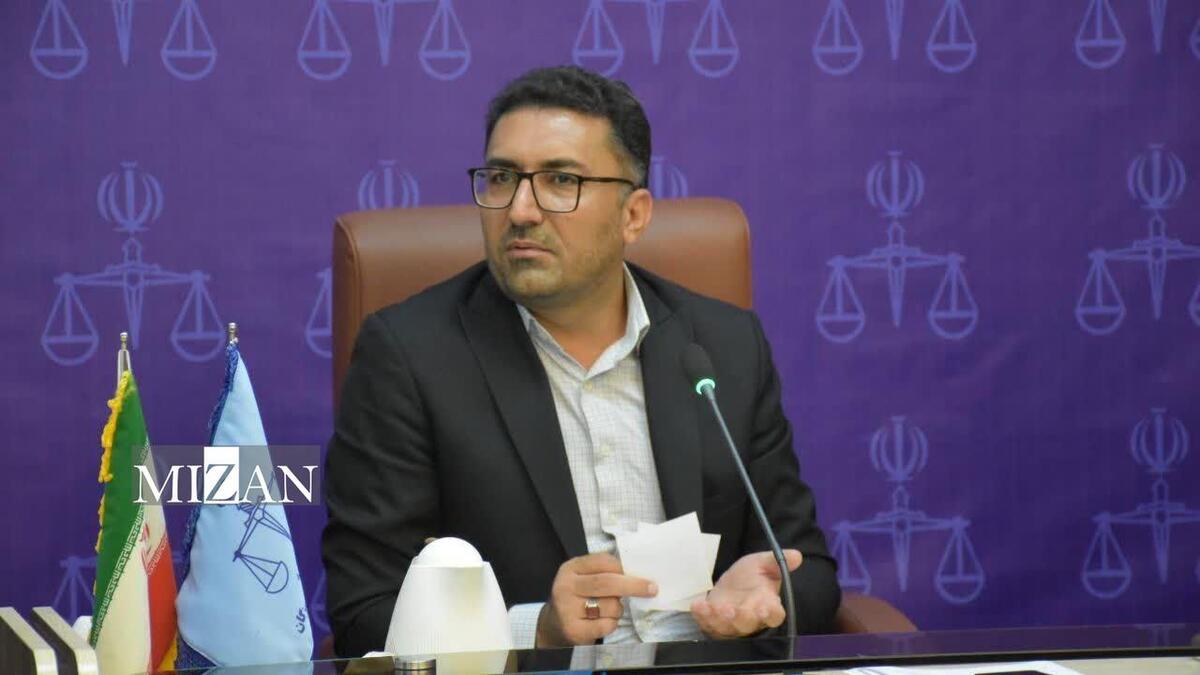 از بکارگیری اتباع غیرمجاز در مشاغل مختلف جلوگیری شود از بکارگیری اتباع غیرمجاز در مشاغل مختلف جلوگیری شود