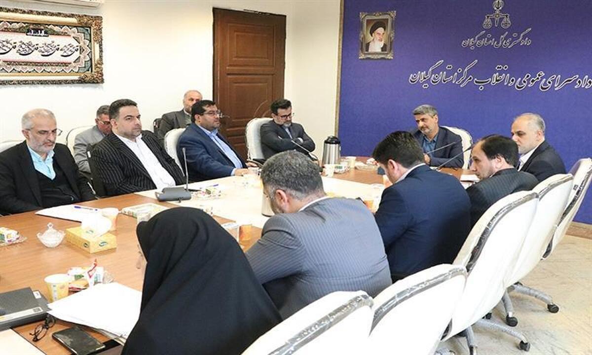 رئیس کل دادگستری استان گیلان از دادسرای مرکز استان بازدید کرد رئیس کل دادگستری استان گیلان از دادسرای مرکز استان بازدید کرد
