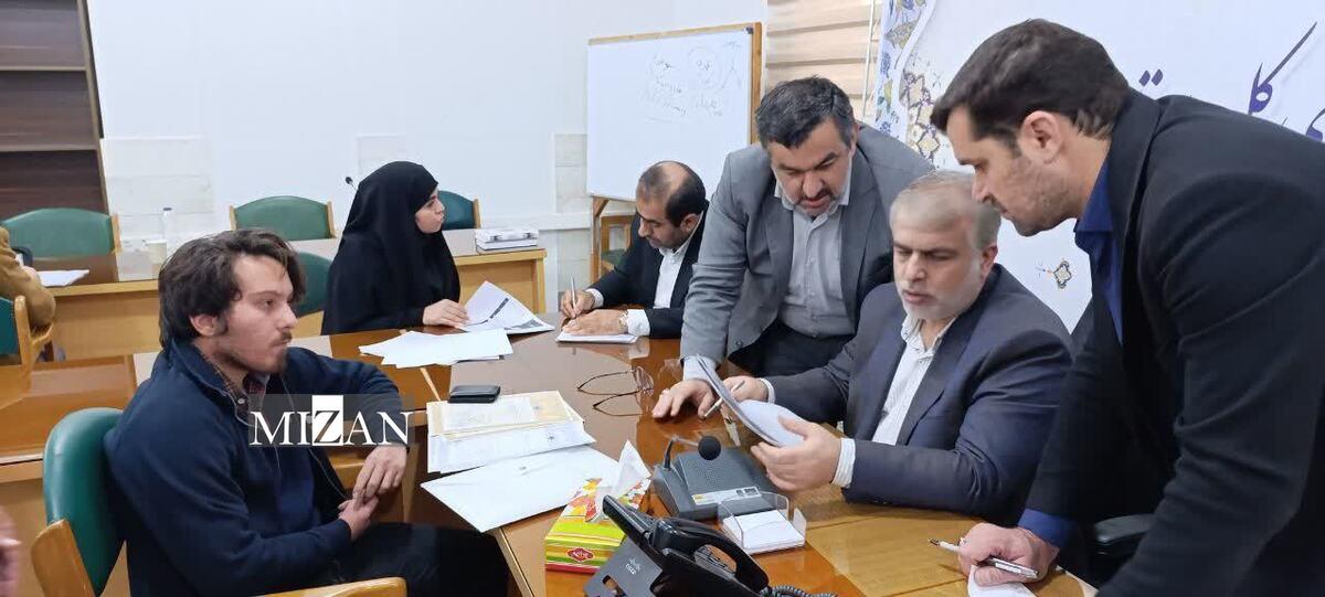 رئیس کل دادگستری مازندران به درخواست ۱۸۰ نفر از مراجعین در ملاقات مردمی رسیدگی کرد رئیس کل دادگستری مازندران به درخواست ۱۸۰ نفر از مراجعین در ملاقات مردمی رسیدگی کرد