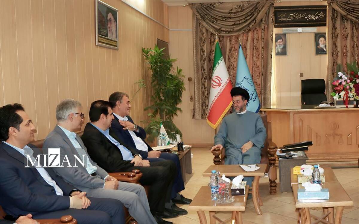 مبارزه با قاچاق فرآورده‌های نفتی را با حساسیت دنبال می‌کنیم
