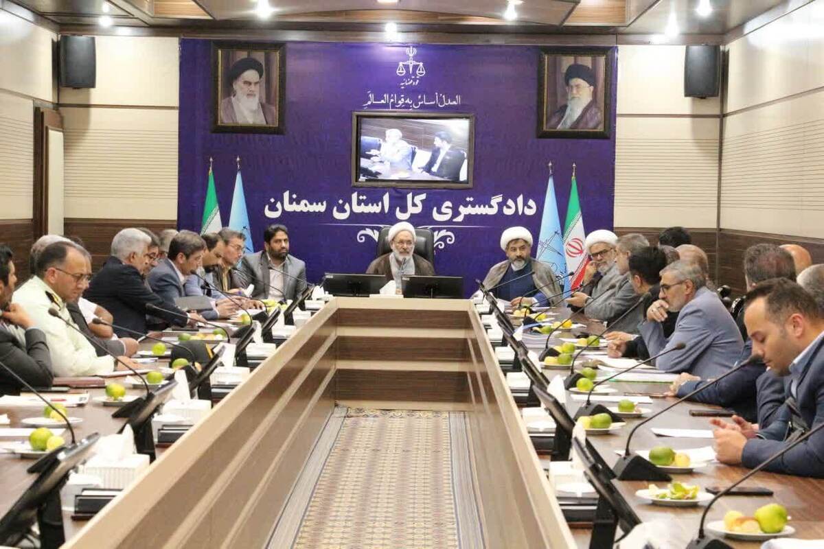 مشکلات ۵ واحد تولیدی و صنعتی در جلسه ستاد پیگیری اجرای سیاستهای کلی اقتصاد مقاومتی استان سمنان بررسی شد مشکلات ۵ واحد تولیدی و صنعتی در جلسه ستاد پیگیری اجرای سیاستهای کلی اقتصاد مقاومتی استان سمنان بررسی شد