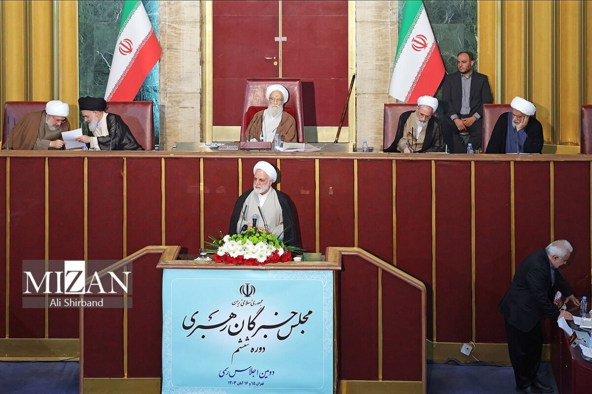 بدون ملاحظه و تبعیض با فساد مبارزه می‌کنیم/ نسبت به چند وزارتخانه کارهای اساسی کردیم؛ صداهایی هم بلند شد اما کوتاه نیامدیم