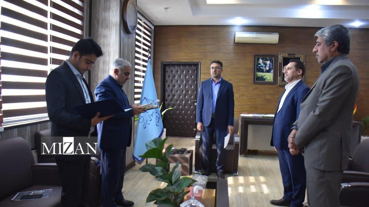 مراسم تحلیف قضات جدید الورود دادگستری استان هرمزگان در بندرعباس برگزار شد مراسم تحلیف قضات جدید الورود دادگستری استان هرمزگان در بندرعباس برگزار شد