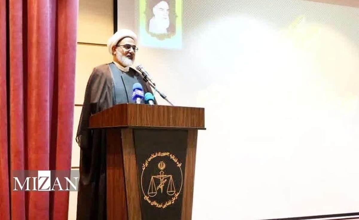پشتوانه ملت نیرو‌های مسلح مکتبی هستند