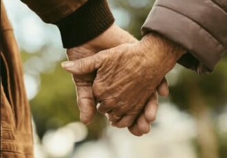 راه حل متفاوت چین برای مراقبت از سالمندان
