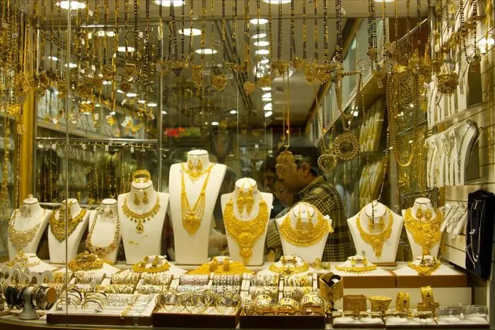 قیمت طلا با سر سقوط کرد + جدول ۱۳ اسفند قیمت طلا با سر سقوط کرد + جدول ۱۳ اسفند