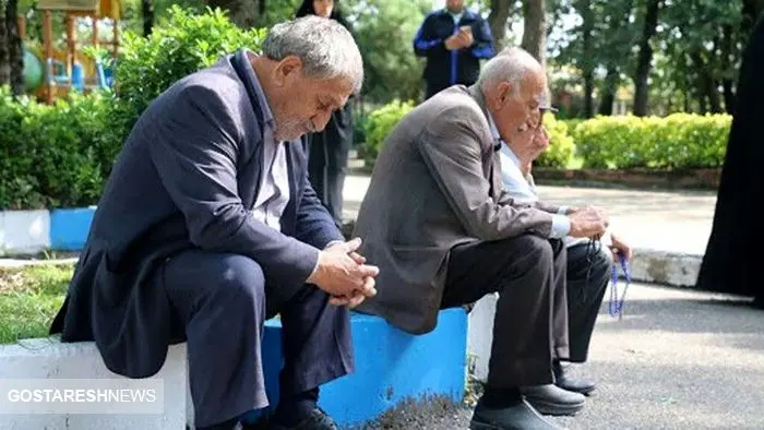 کلاه بزرگ بر سر بازنشستگان | بستههای معیشتی تقلبی از آب در آمد! کلاه بزرگ بر سر بازنشستگان | بستههای معیشتی تقلبی از آب در آمد!