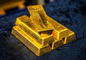 چرا جهش قیمت طلای جهانی به دیدار ترامپ و پوتین گره خورده است؟