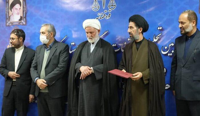 حجت‌الاسلام حسینی:ارتقای۱۷رتبه‌ای دادگستری کردستان نتیجه تلاش قضات است